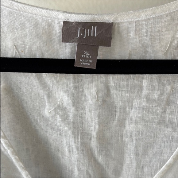 NWOT White Embellished Linen Top - XL Petite - Picture 2 of 5